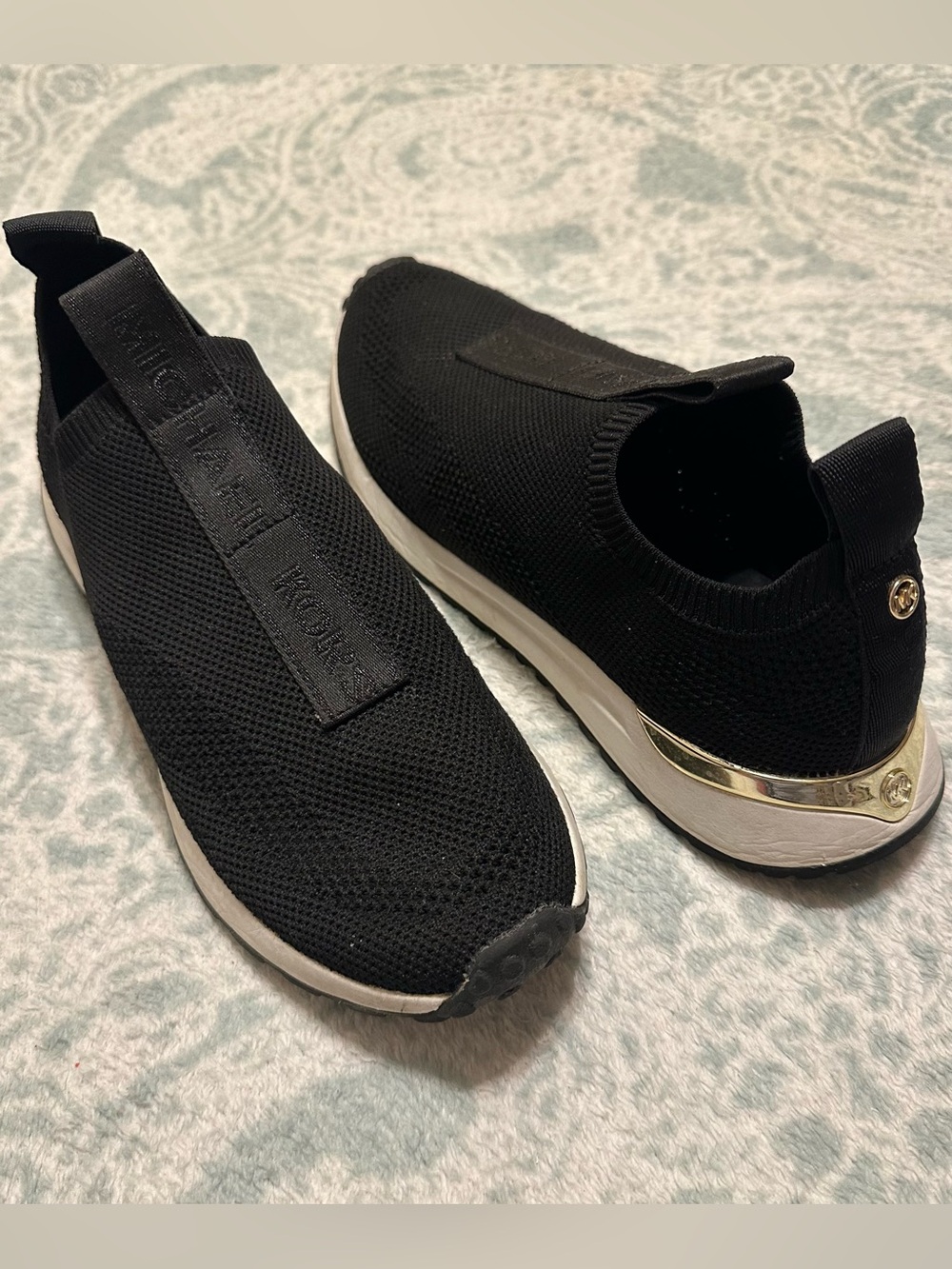 Michael Kors Bodie Knit Slip On Sneakers Black Gold Women’s Size 9M Logo